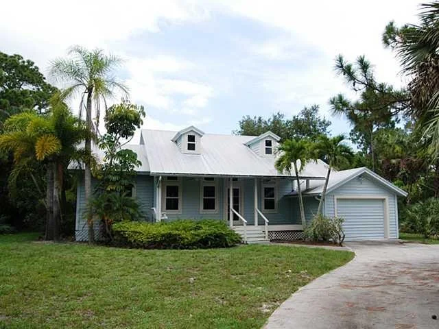 Photo of 2522 SE SAINT LUCIE Boulevard