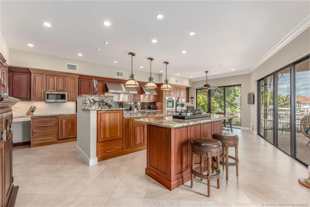 Photo of 2996 SE Fairway W
