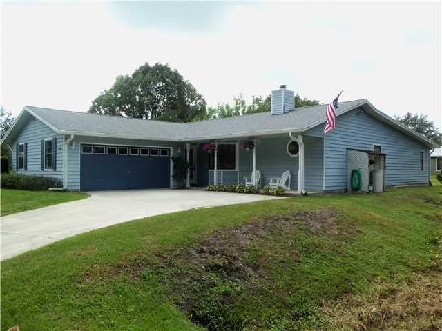 Photo of 8020 SE River Lane
