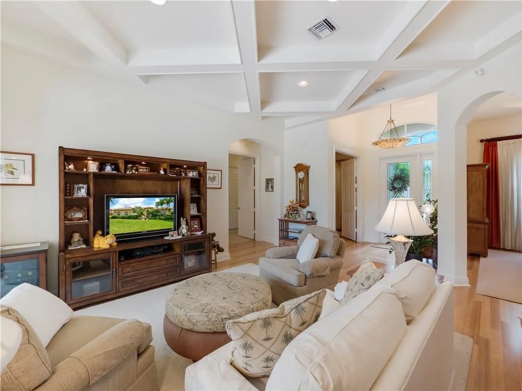Photo of 353 SE Ethan Terrace