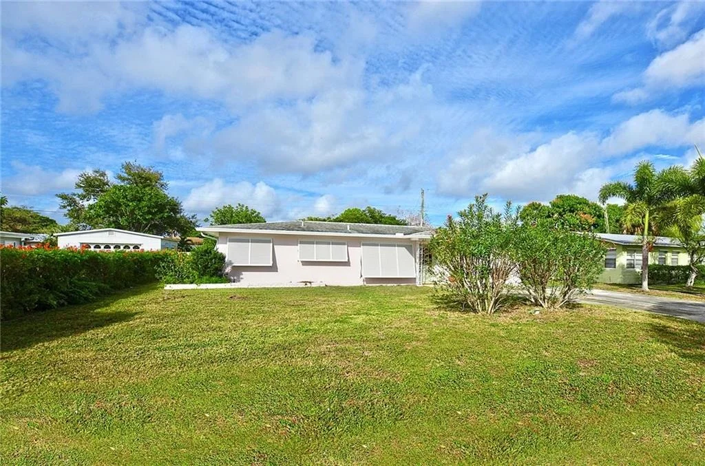 Photo of 816 SE Stafford Drive