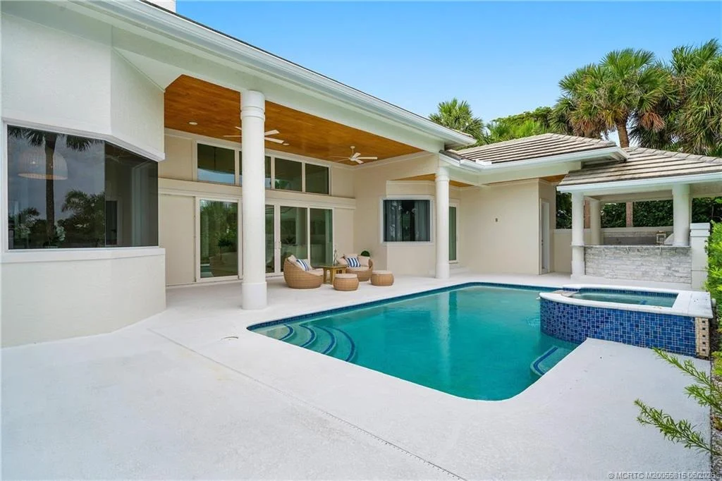 Photo of 2925 SE Dune Drive