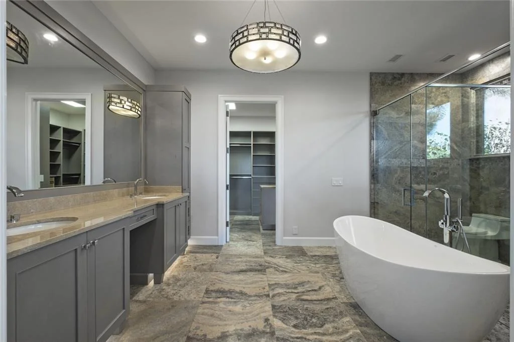 Photo of 7023 SE Harbor Circle