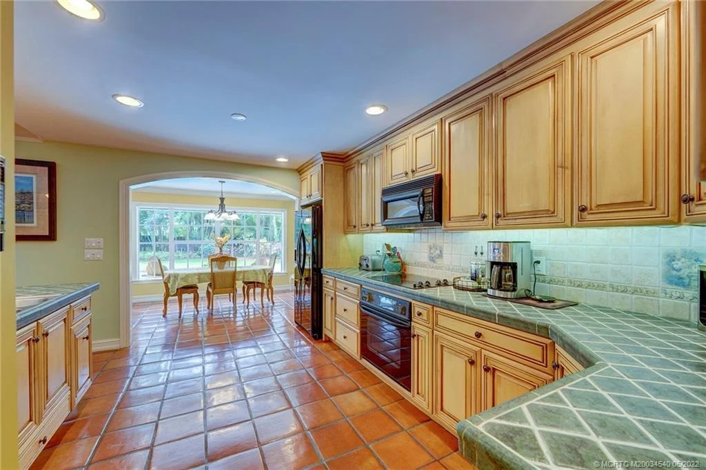 Photo of 3890 SE Quanset Terrace