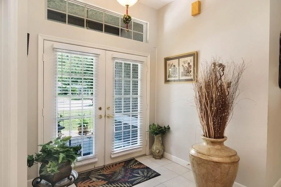 Photo of 708 SE Pin Oak Terrace