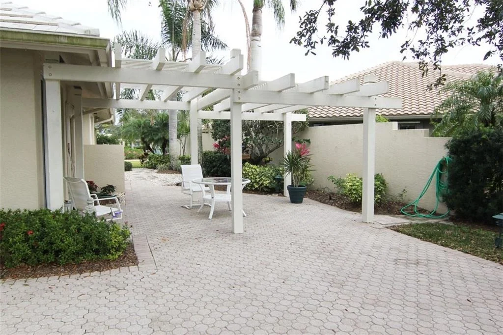Photo of 3664 SE Cambridge Drive