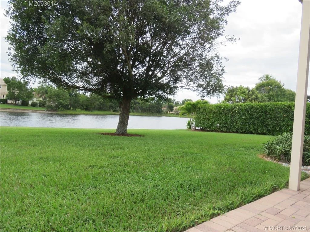 Photo of 1385 SE Legacy Cove Circle