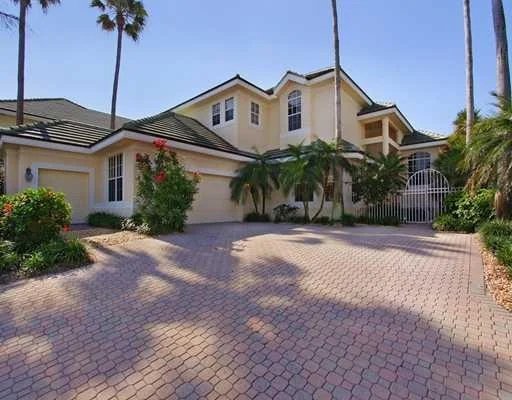 Photo of 2878 SE DUNE Drive