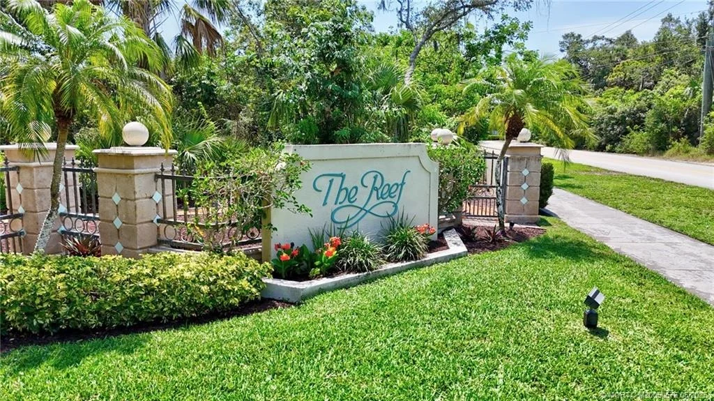 Photo of 5327 SE Reef Way