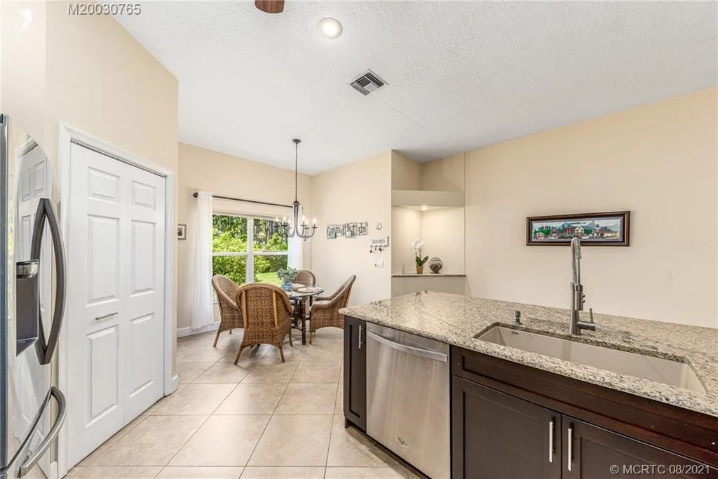 Photo of 6979 SE Cutler Trail