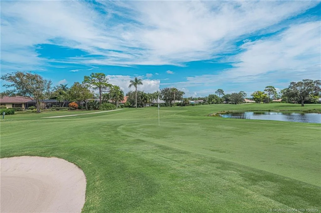 Photo of 3531 SE Fairway W