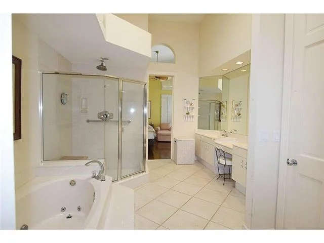 Photo of 6957 SE LAKEVIEW Terrace