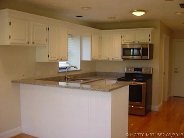Photo of 4819 SE Horseshoe Point Road