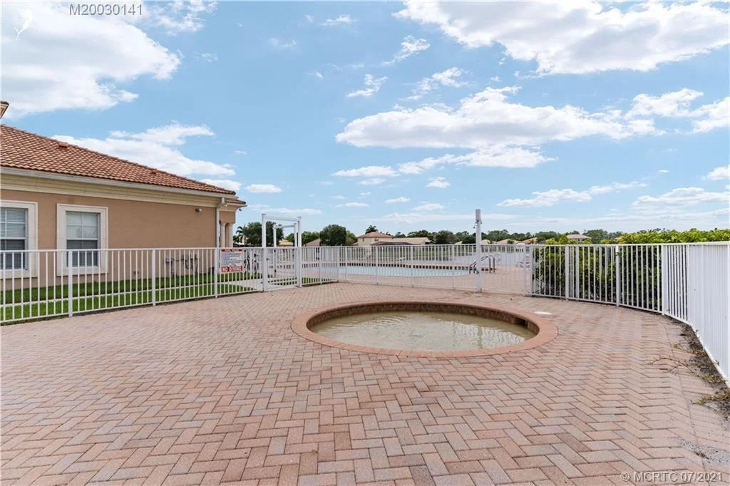 Photo of 1385 SE Legacy Cove Circle