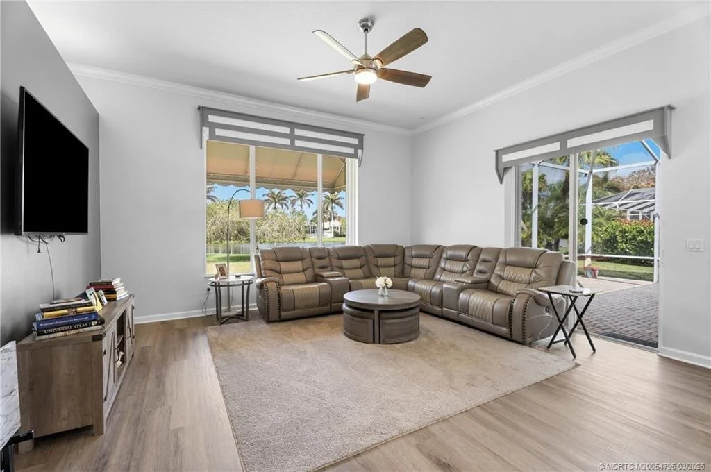 Photo of 758 SW Blue Stem Way