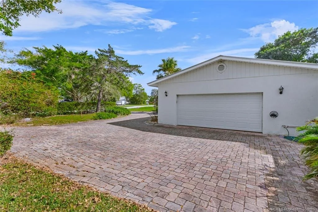 Photo of 2874 NE Rosetree Drive