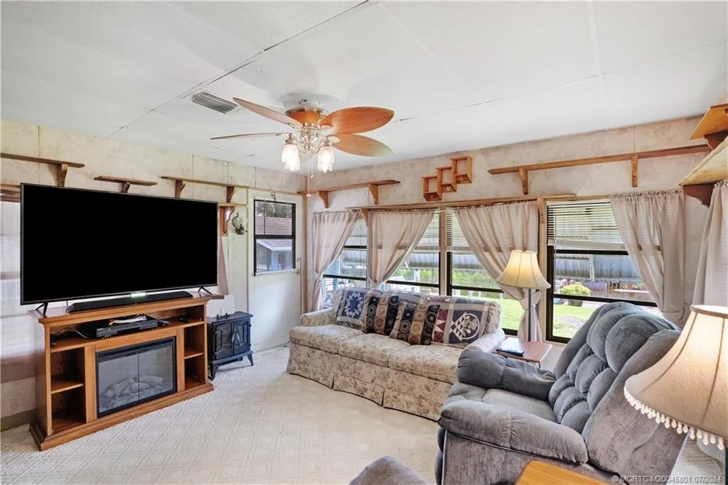 Photo of 1241 Chobee Loop