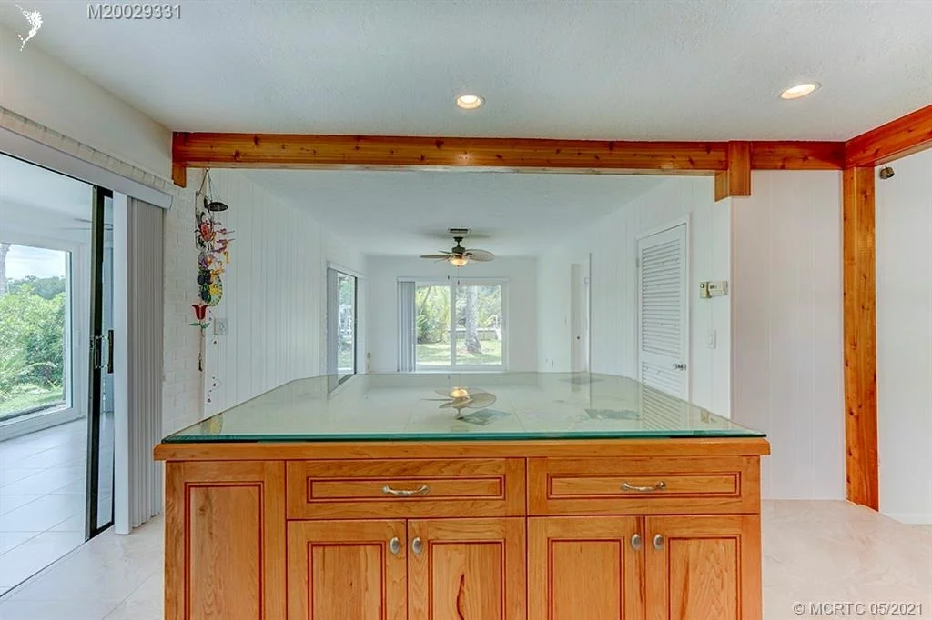Photo of 799 SW Tanglewood Trail