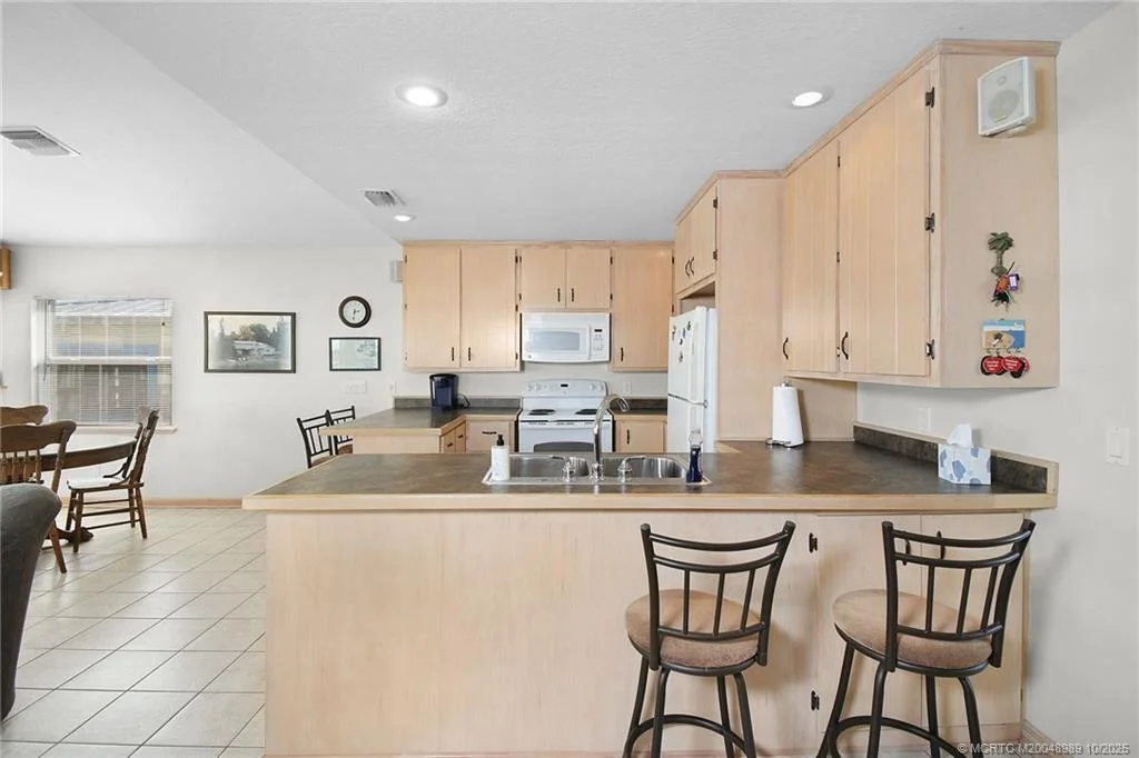Photo of 29 Nettles Boulevard