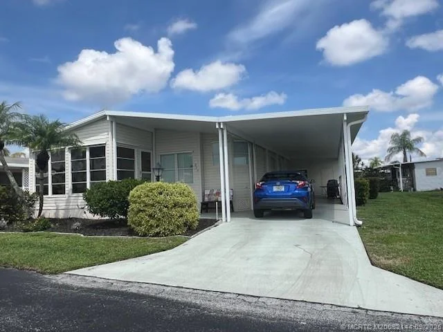 Photo of 879 Sun Bird Lane