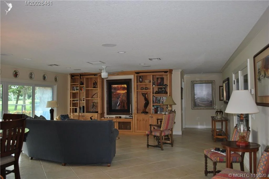 Photo of 3621 SE Fairway W