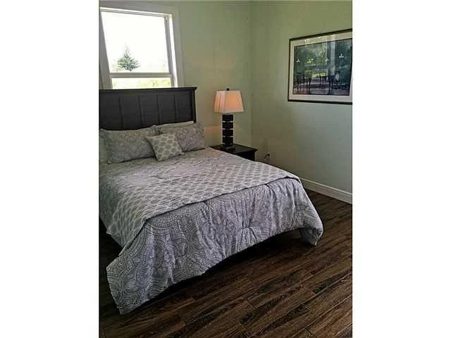 Photo of 5424 SE Horseshoe Point Road