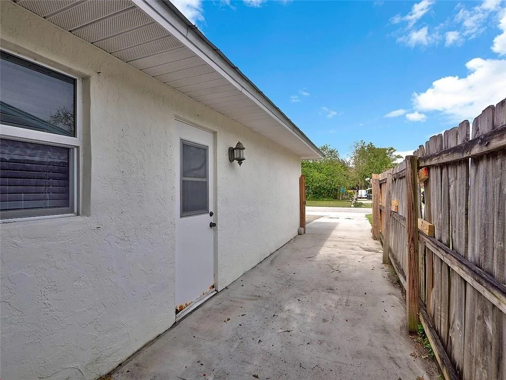 Photo of 1898 NW Azalea Street