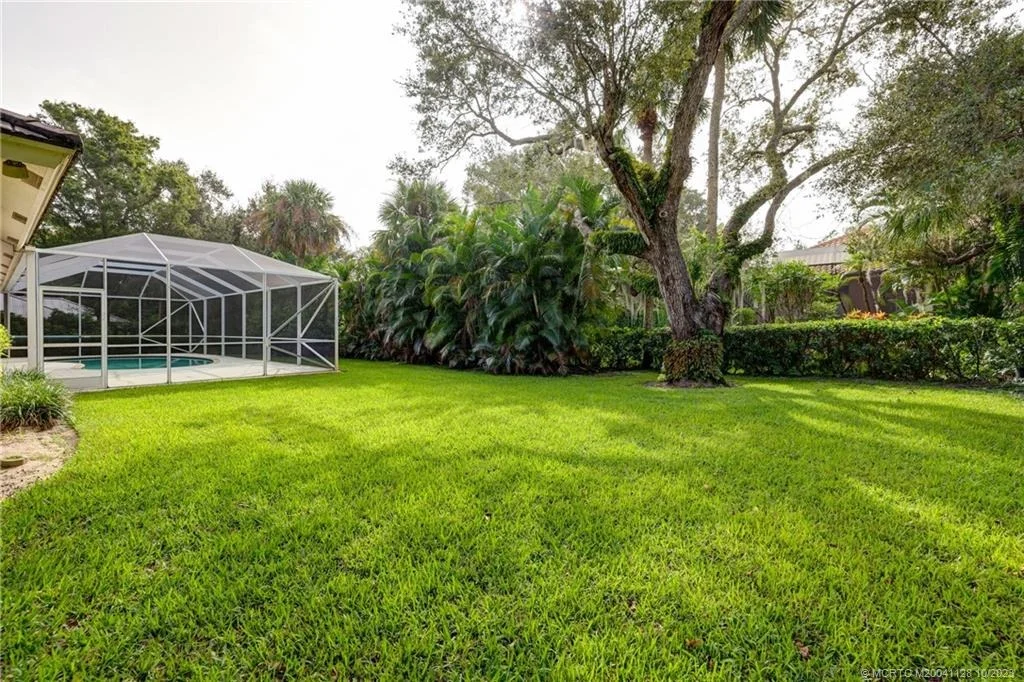 Photo of 9 Oakwood Drive