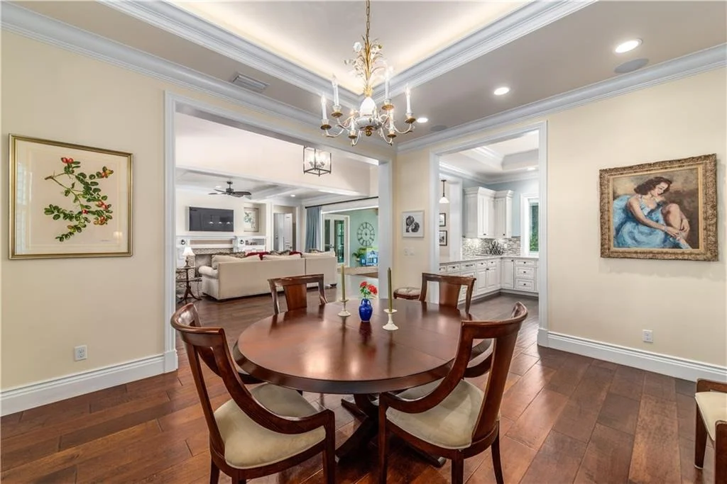 Photo of 920 SE Riverside Drive