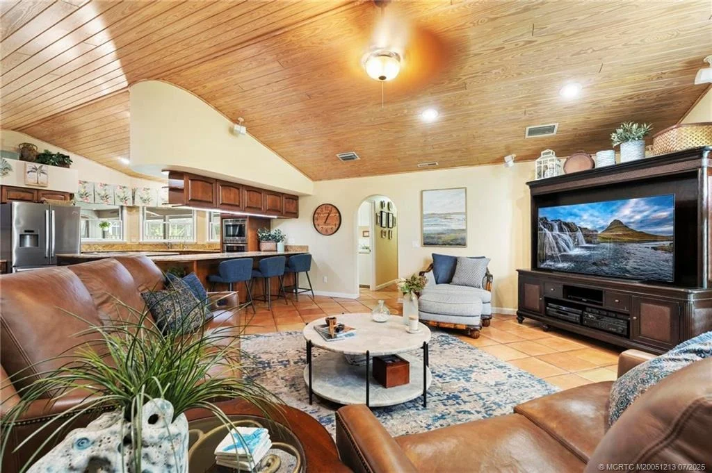 Photo of 2087 SW Danforth Circle