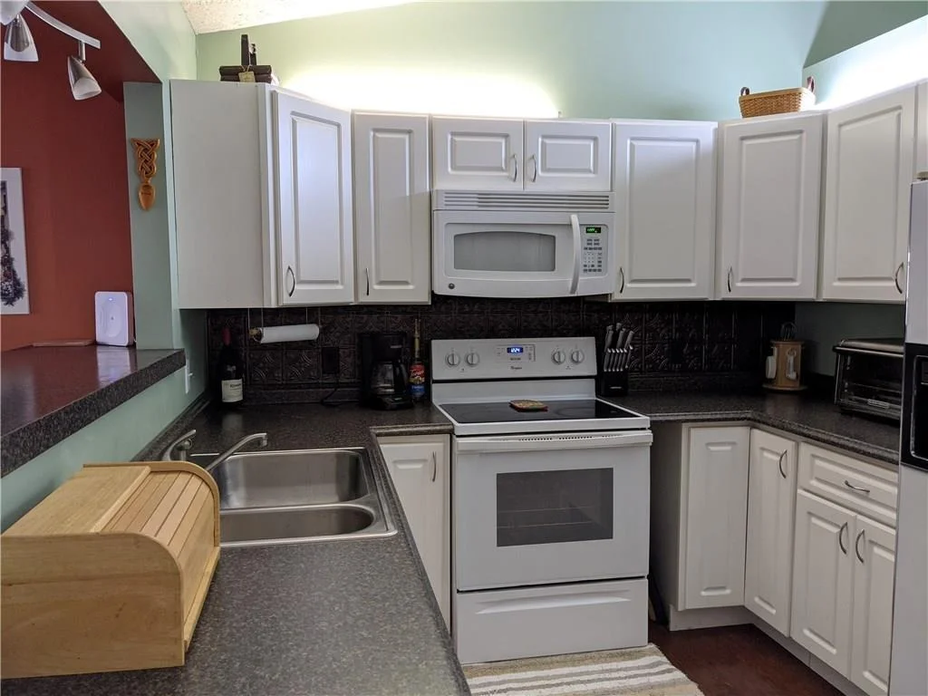 Photo of 3745 SE Middle Street