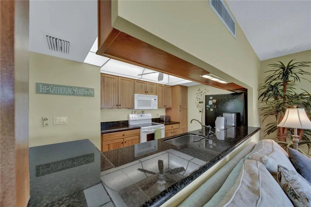 Photo of 333 NE Golfview Circle