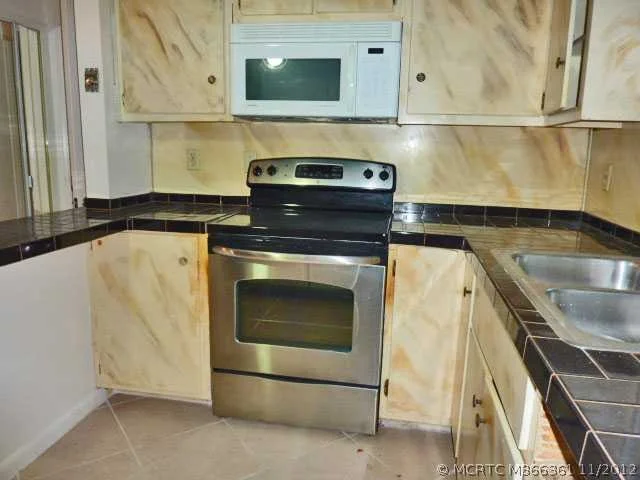 Photo of 5632 SE Nassau Terrace