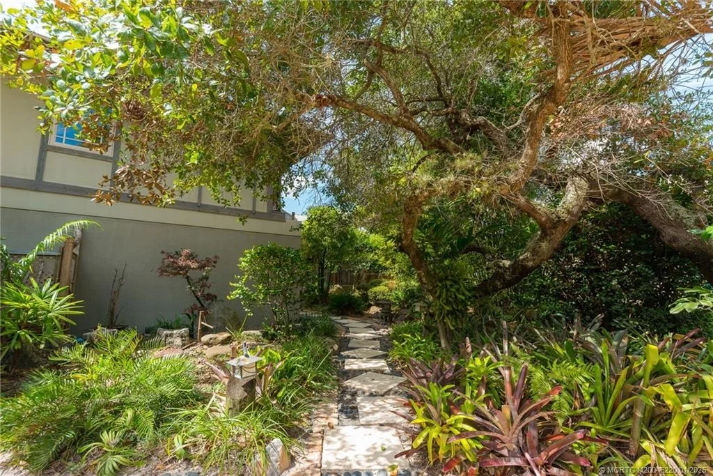 Photo of 1844 NW Pine Tree Lane