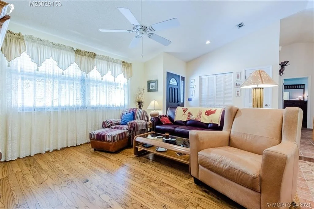 Photo of 5200 Sunset Boulevard