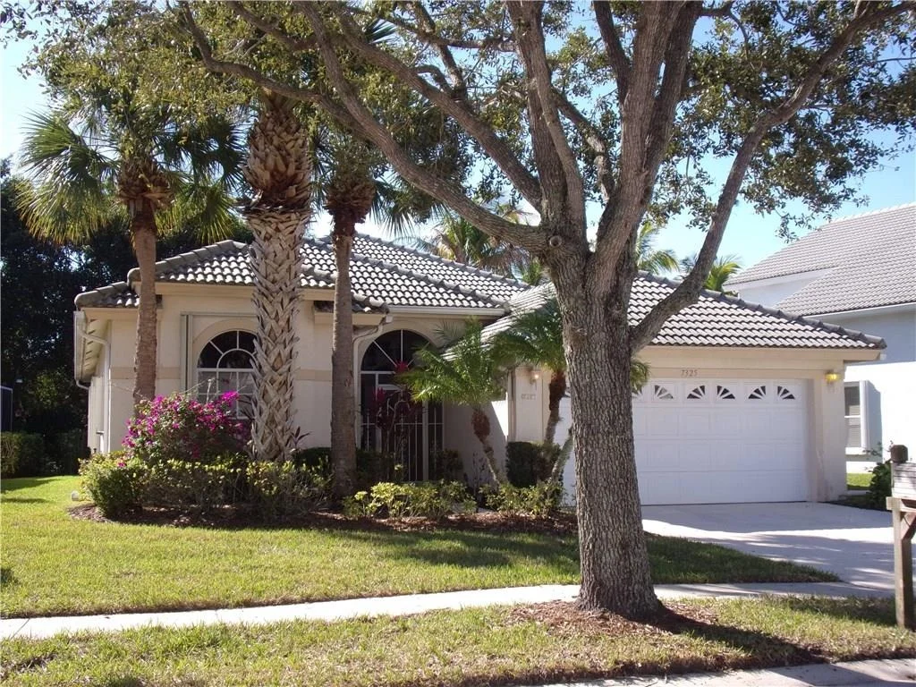 Photo of 7325 SE Seagate Lane SE