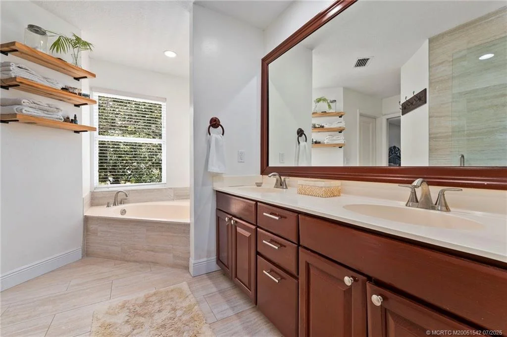 Photo of 3641 SE Silver Court