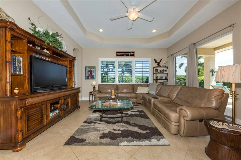 Photo of 455 SW Lost River Road
