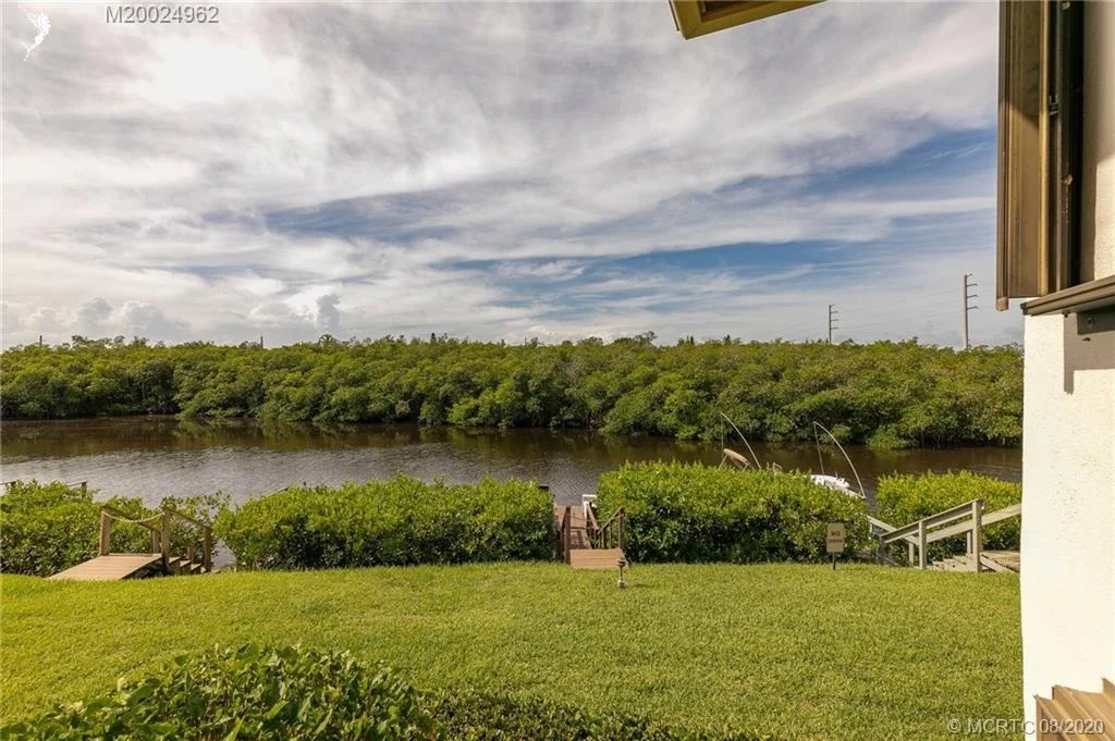 Photo of Unit 206 at 950 S Kanner Highway