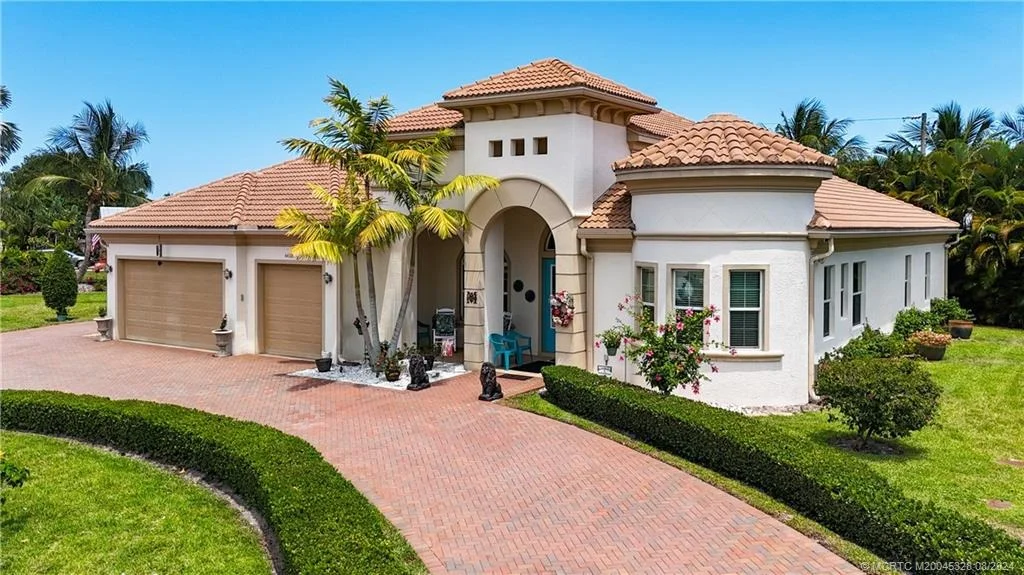 Photo of 4459 SE Bayshore Terrace