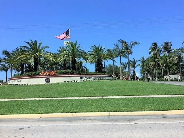 Photo of 3803 SE Fairway East