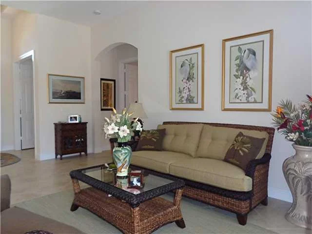 Photo of 2 SE ETHAN Terrace