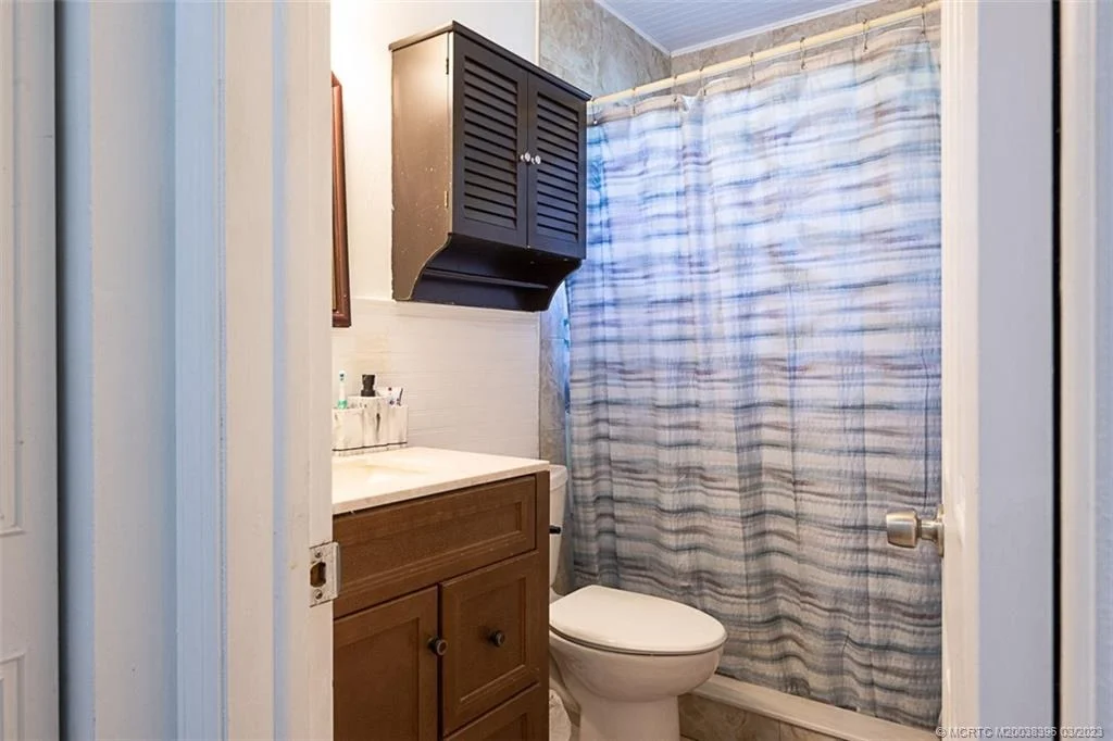 Photo of 6239 SE Lake Circle Drive