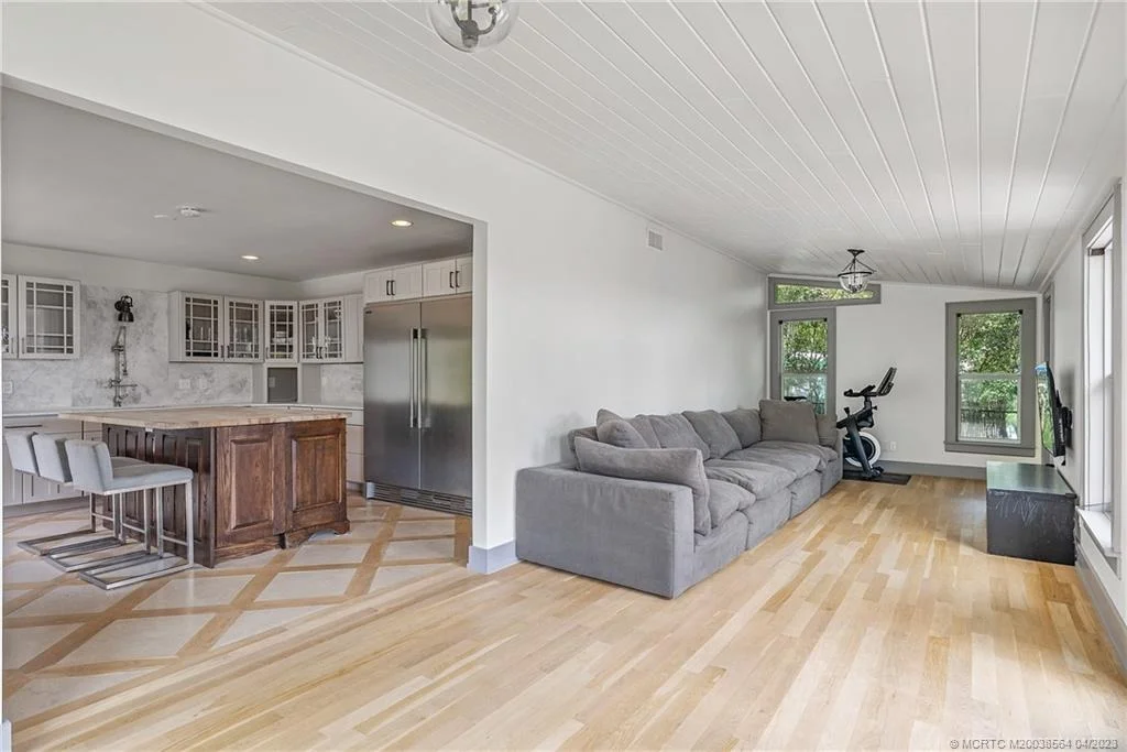 Photo of 135 SE Martin Avenue
