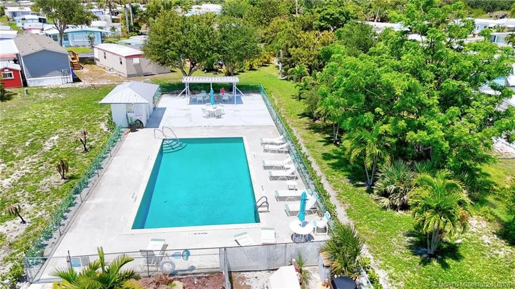 Photo of 601 Garden View