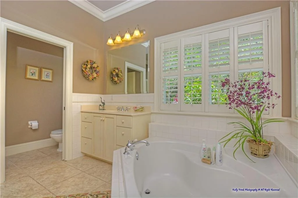 Photo of 282 SE Harbor Point Drive