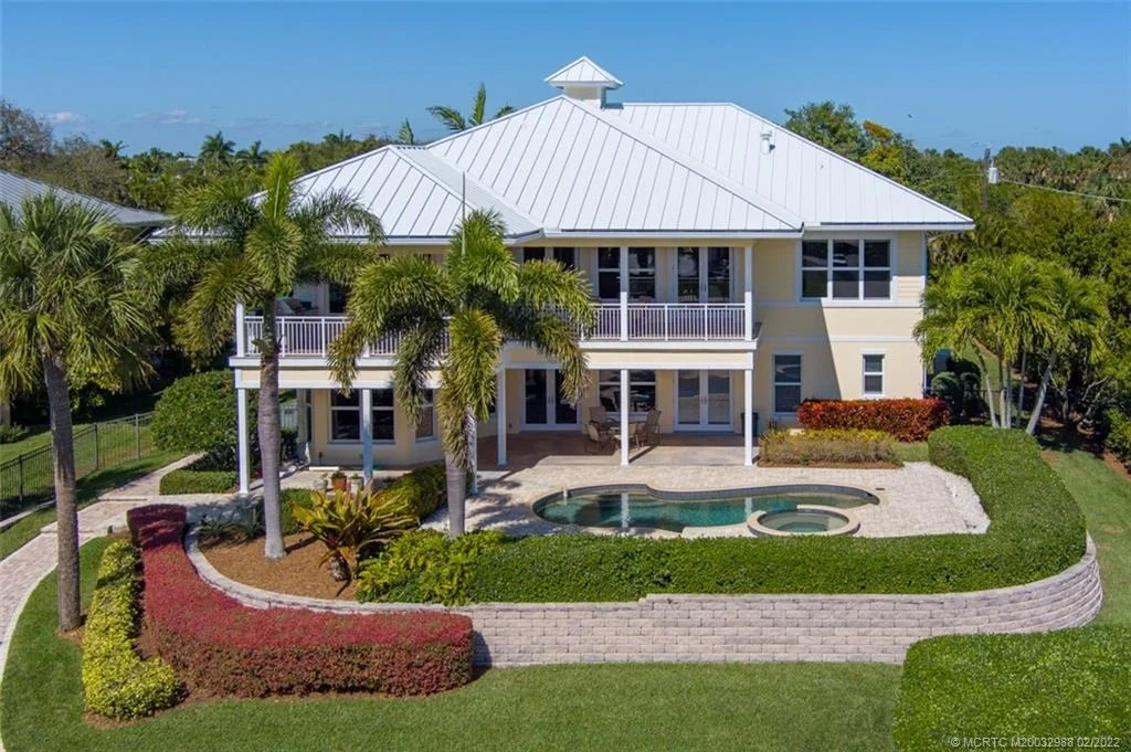 Photo of 5914 SE Horseshoe Point Road