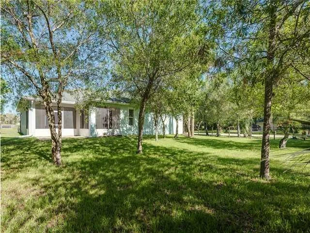Photo of 5400 Davis Street
