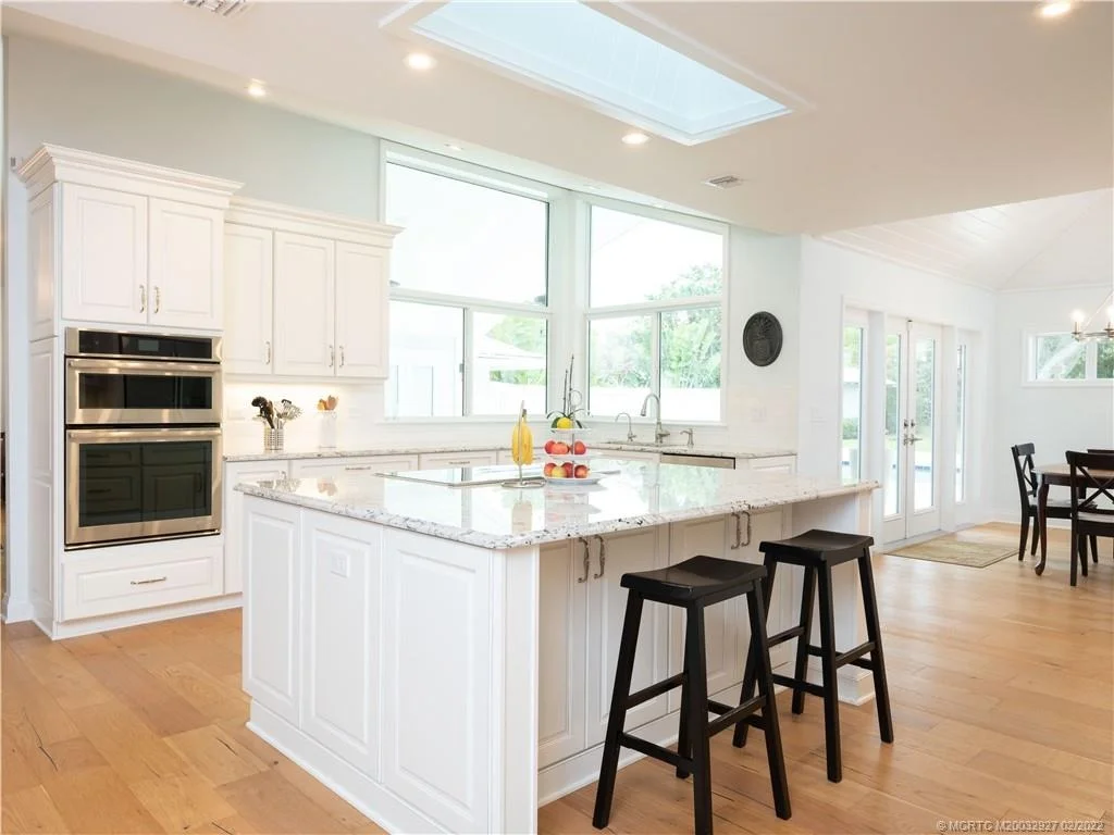 Photo of 124 SE Wells Drive
