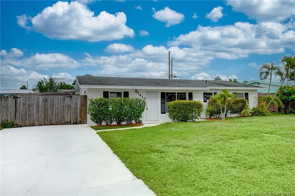 Photo of 1415 NE Silver Maple Way
